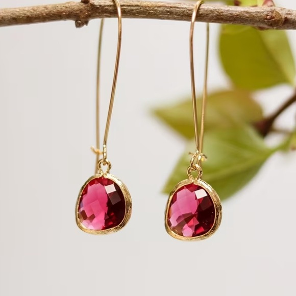 NEW❗️Elegant Gold and Red Drop Earrings. Retro Red earrings. Luxury Earrings 🌹 - Picture 5 of 5